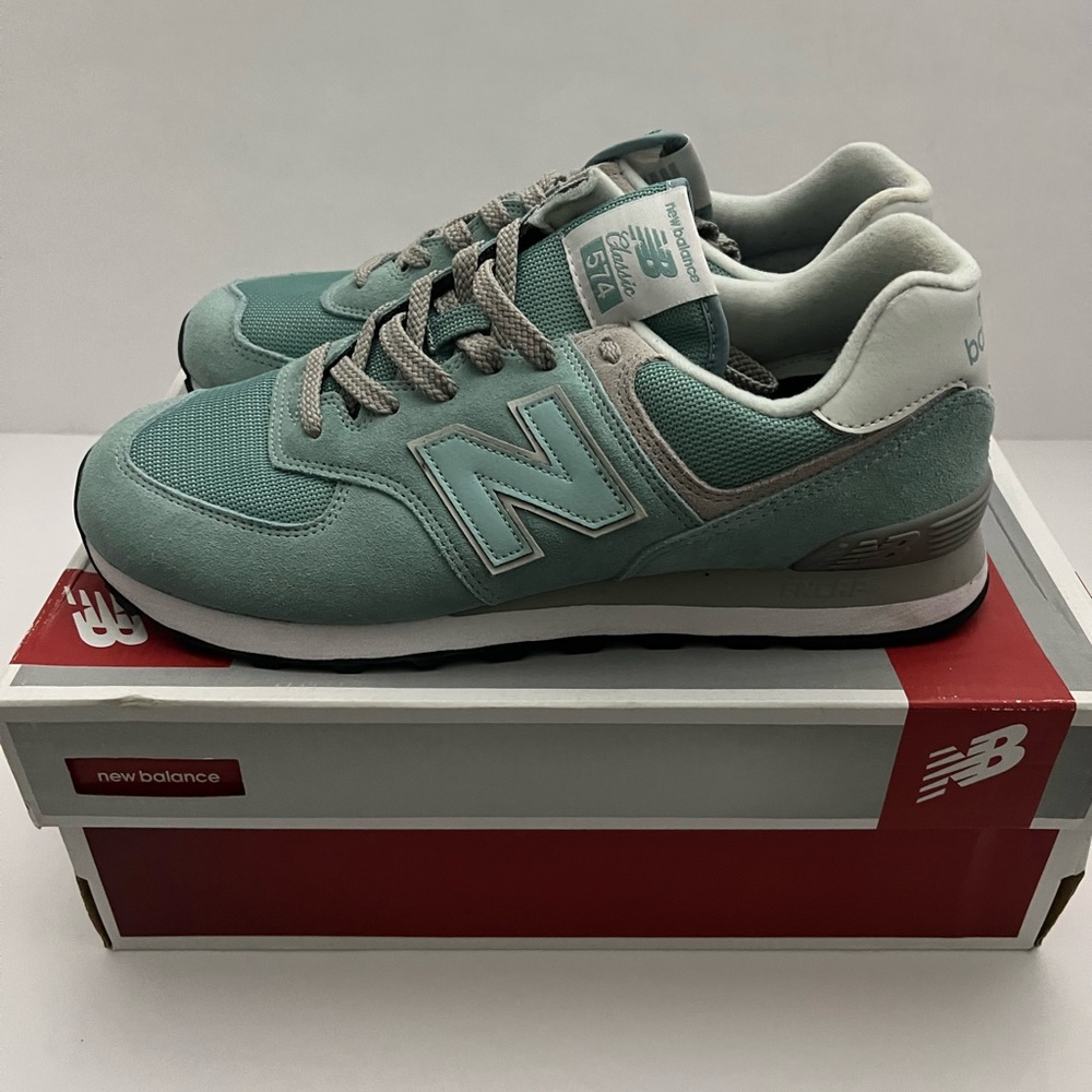 Baby blue 574 New Balance Shoes